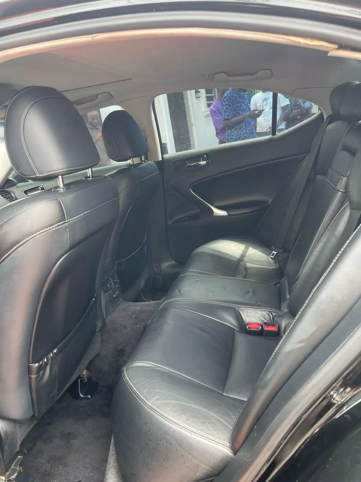 interiorBack