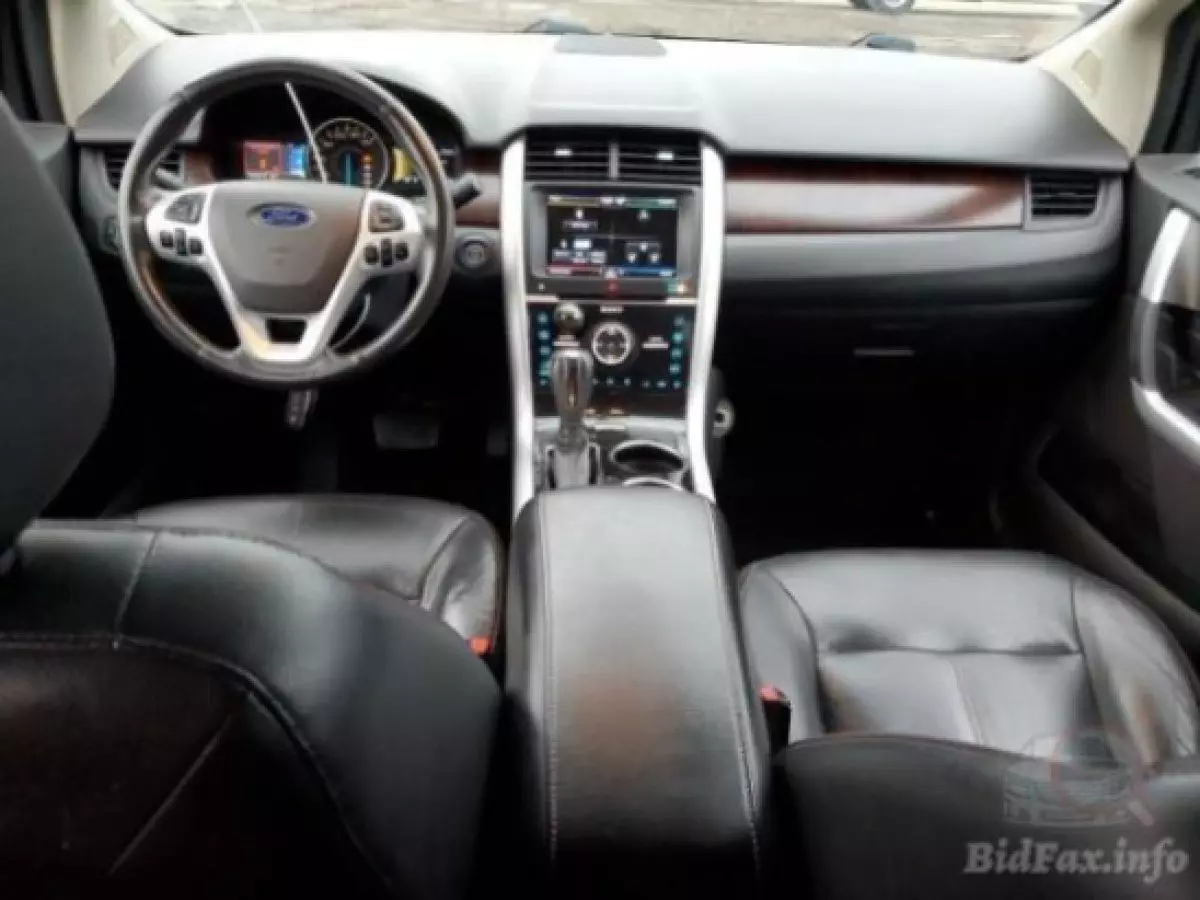 interiorFront