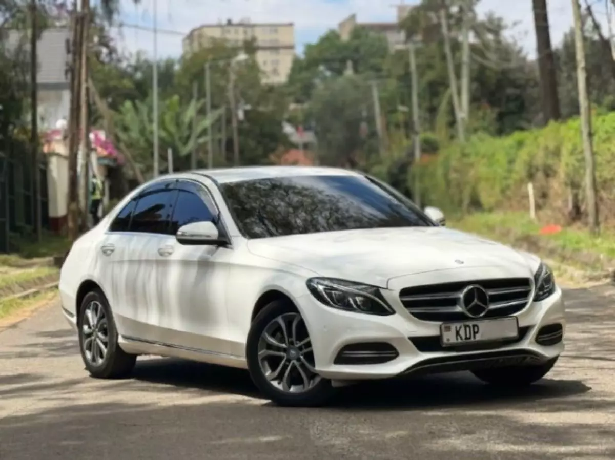 Mercedes-Benz C 200 - 2015