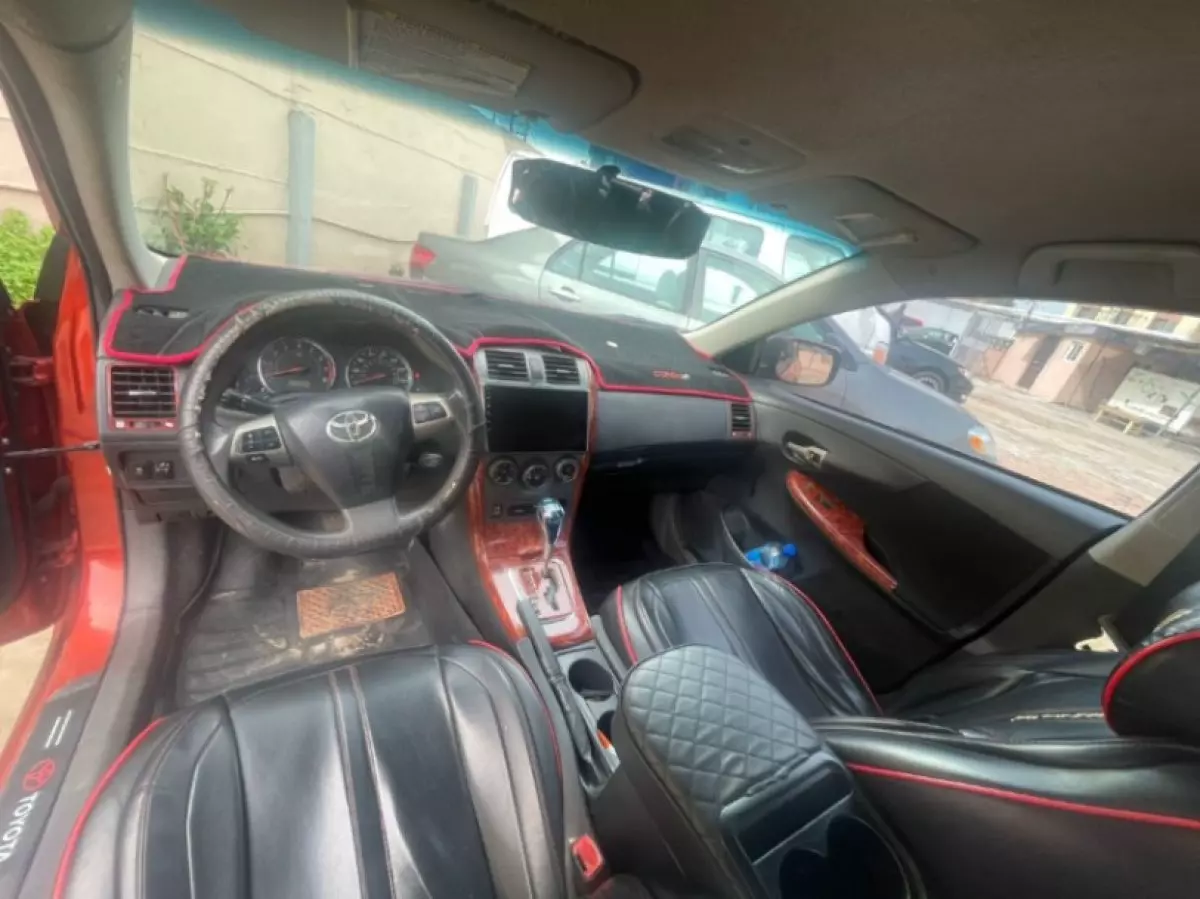 interiorFront
