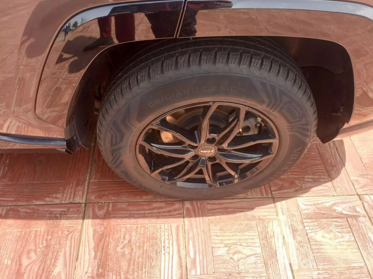 tyre1