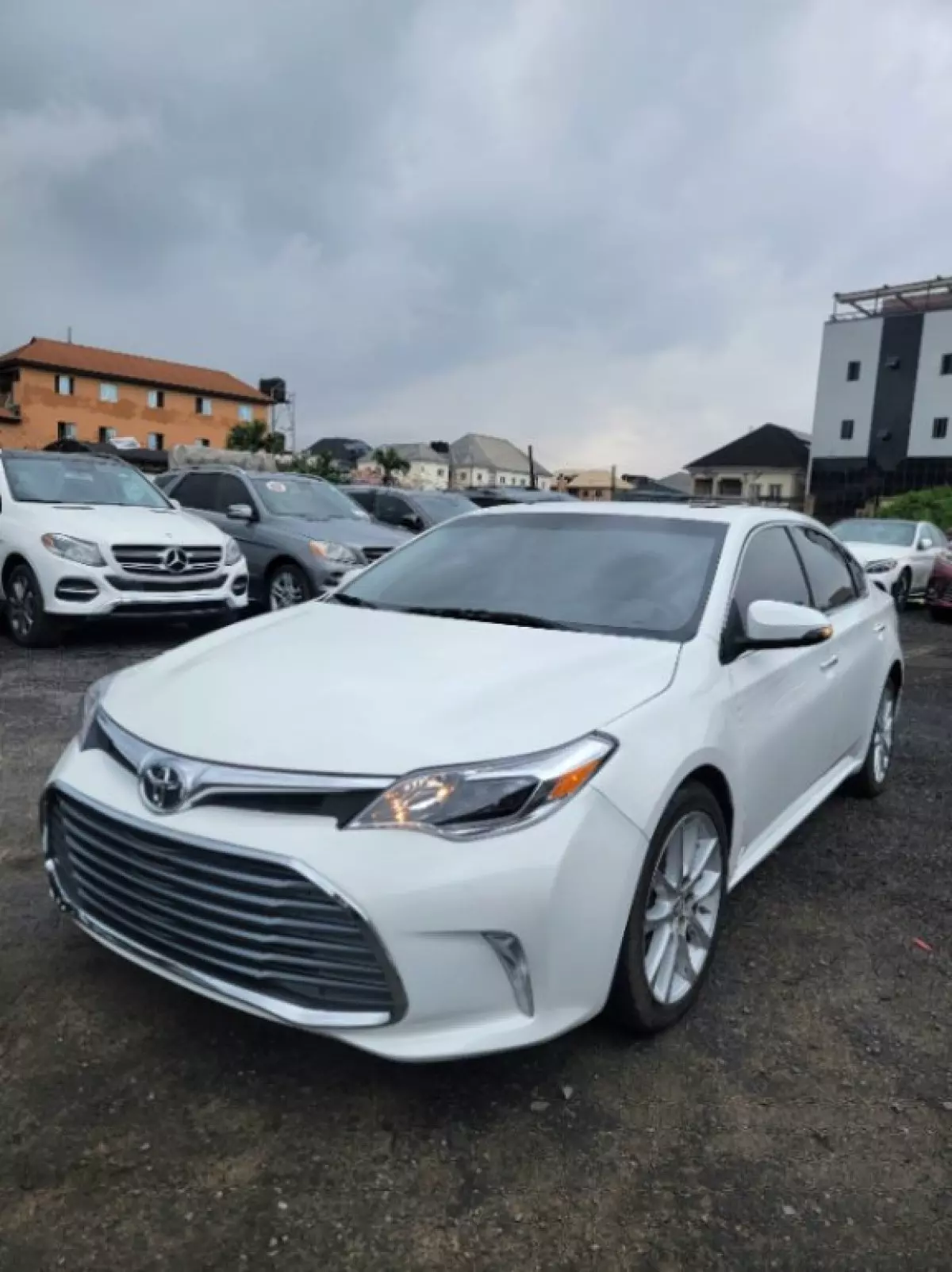 Toyota Avalon - 2013