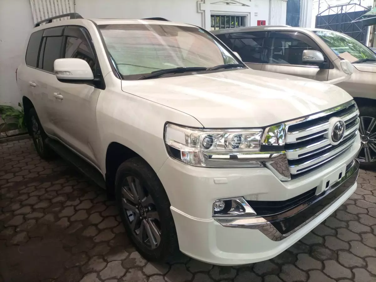 Toyota Landcruiser  V8 - 2017