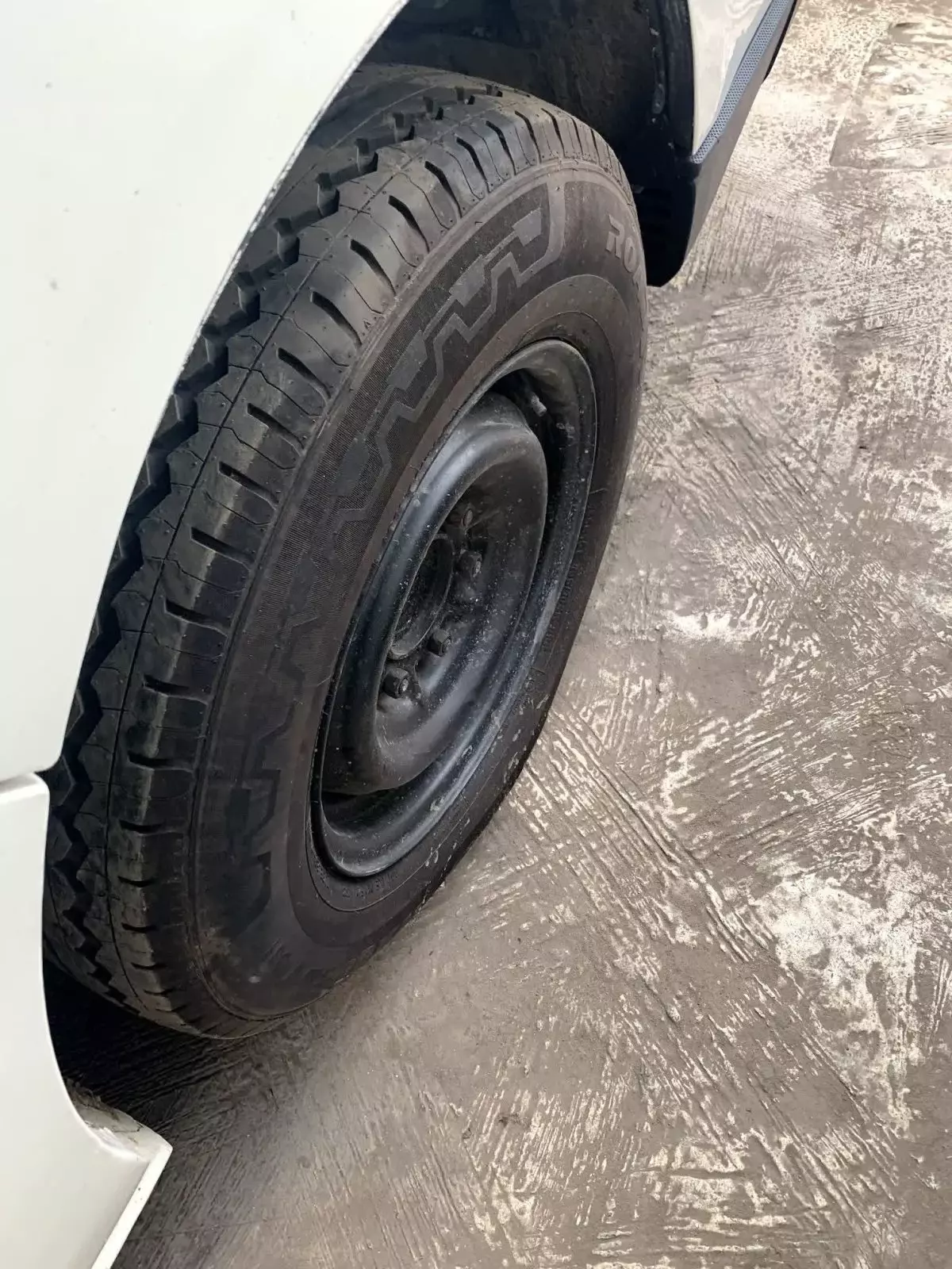 tyre1