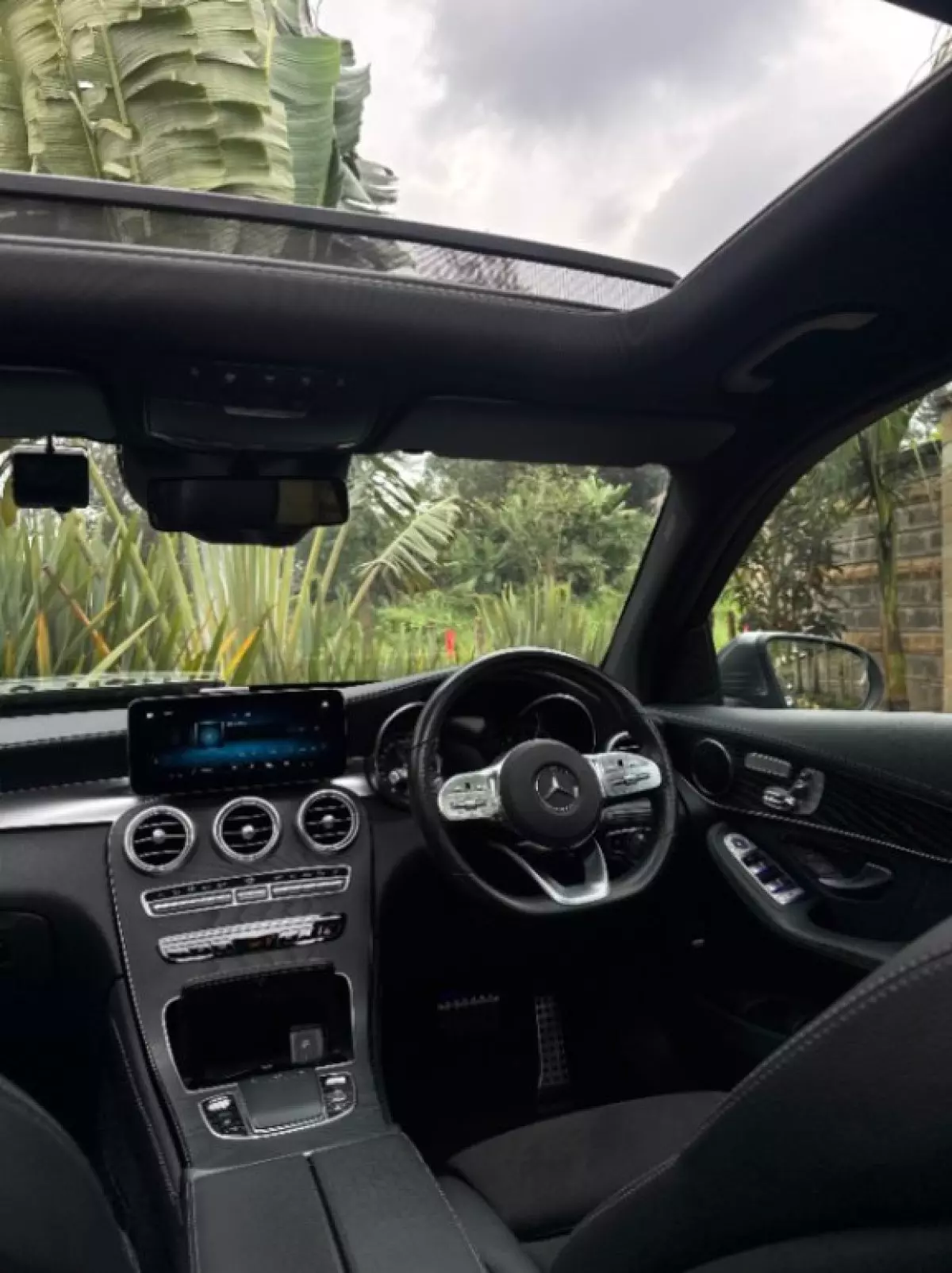 interiorFront