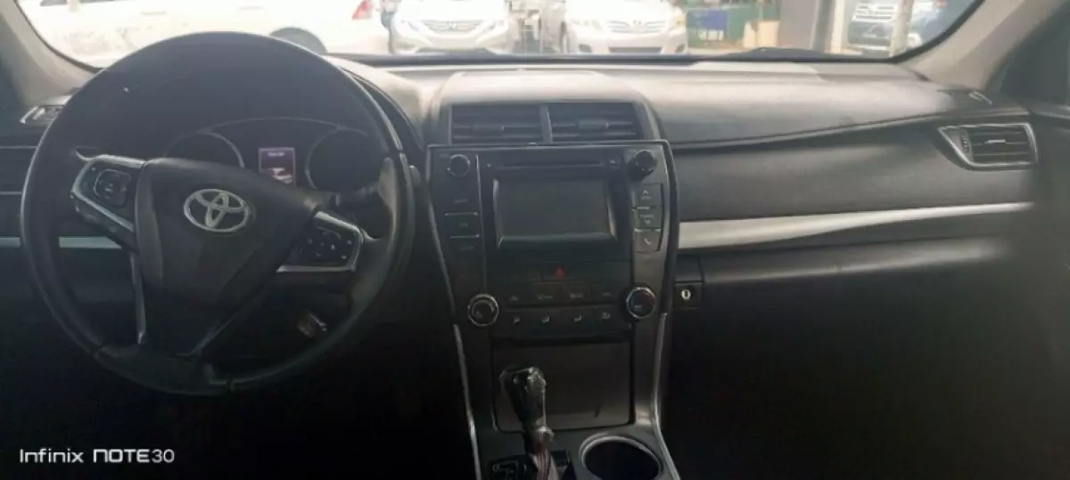 interiorFront