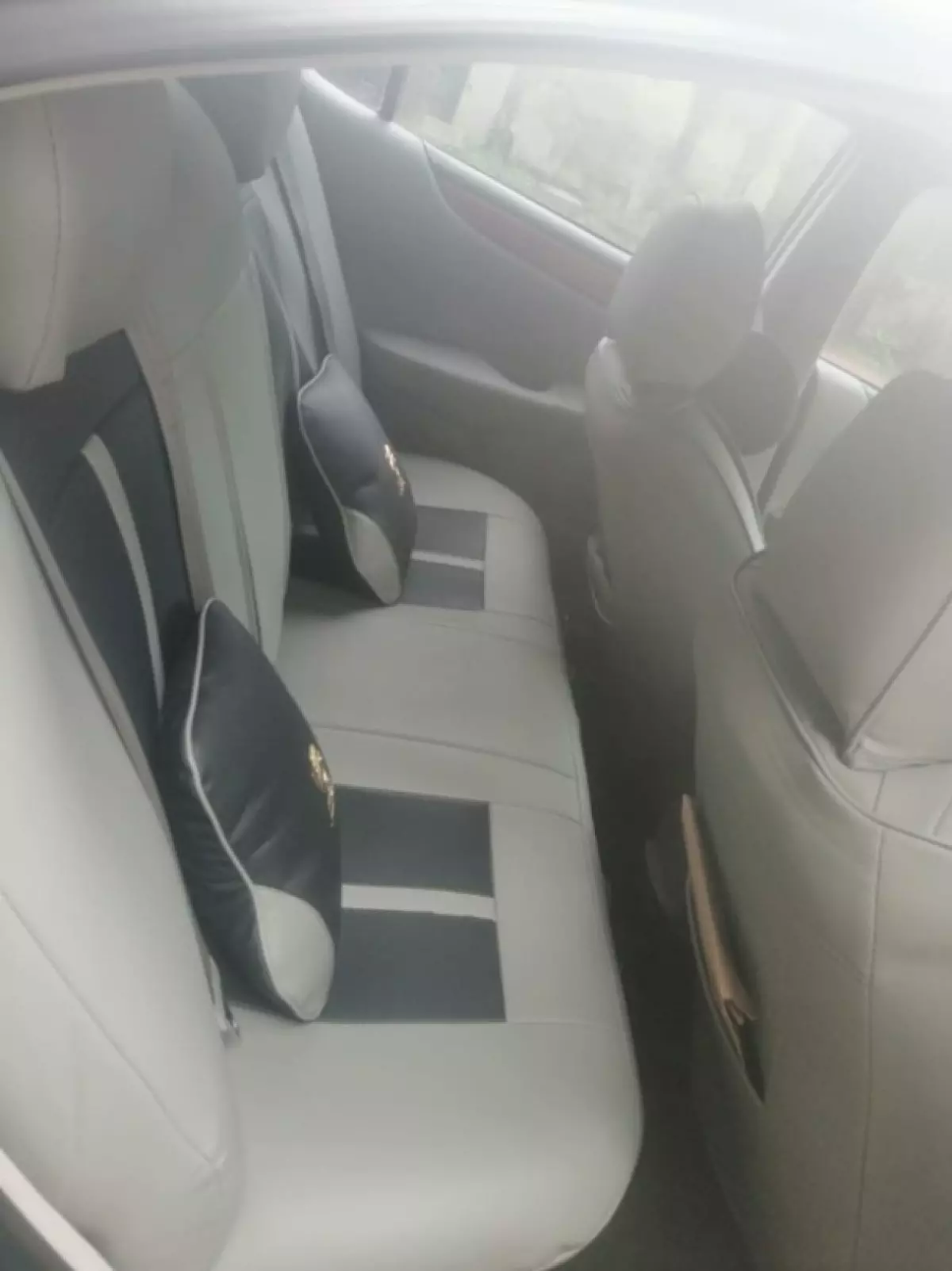interiorBack