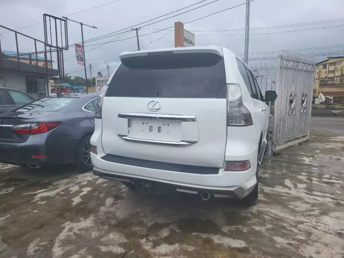 car Back