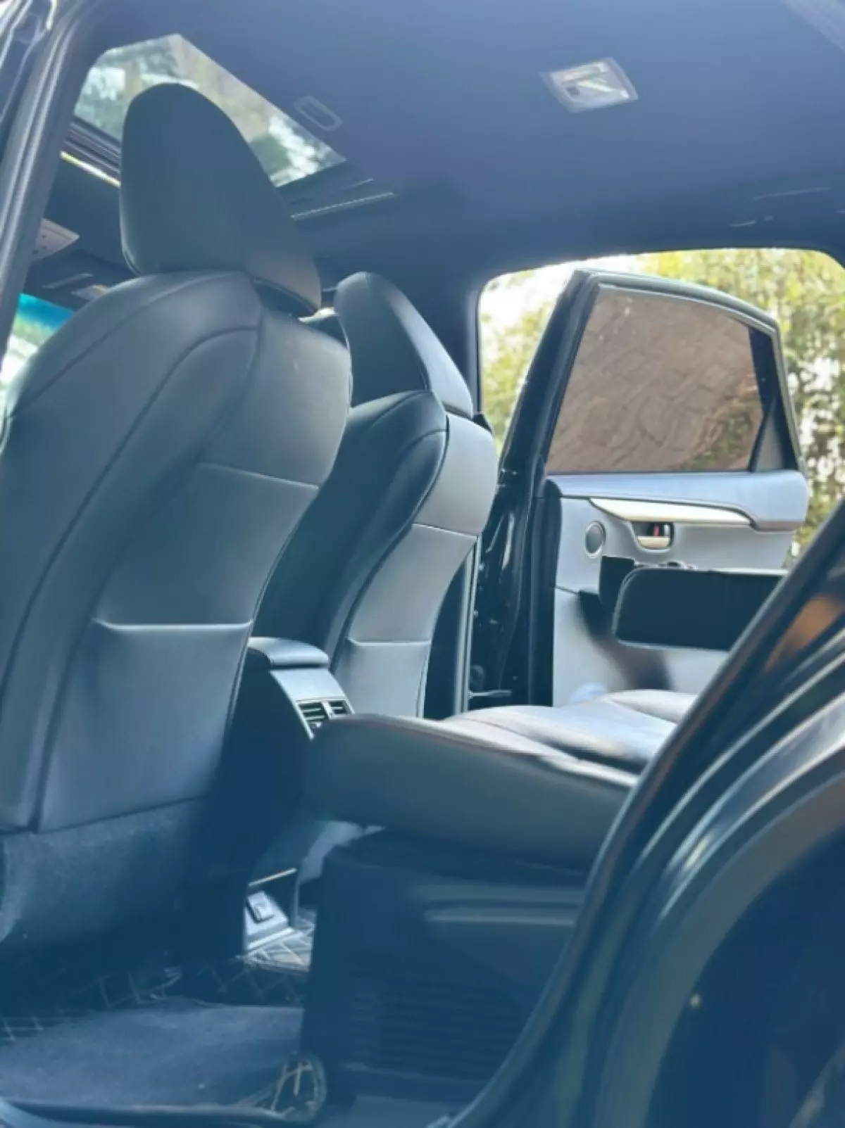 interiorBack