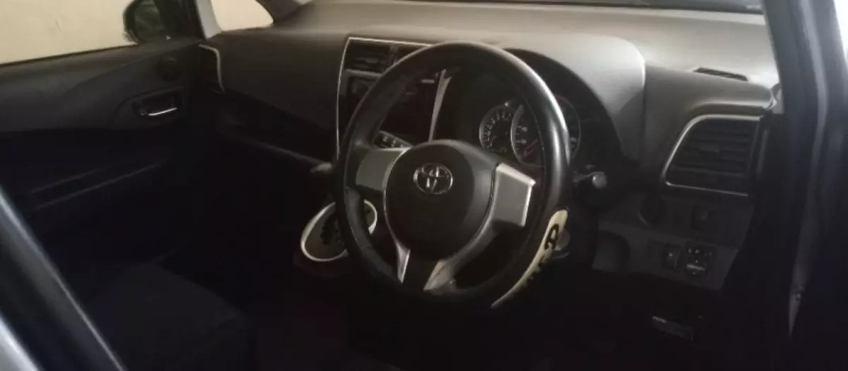 interiorFront