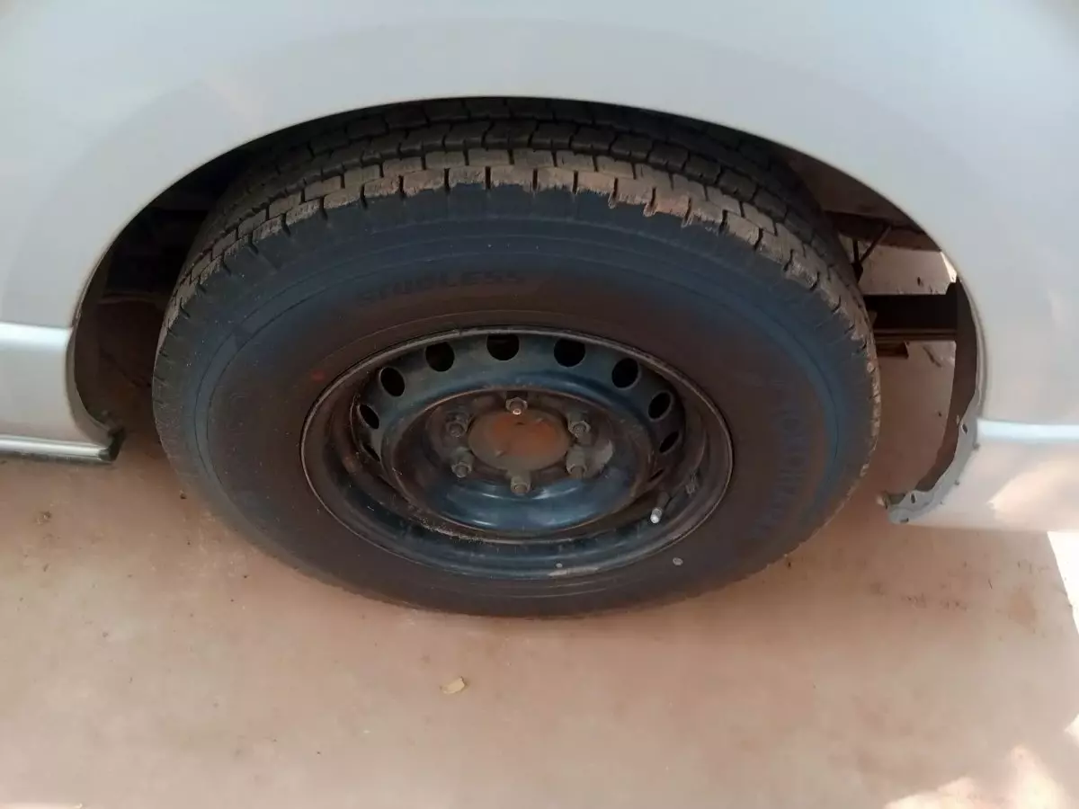 tyre2