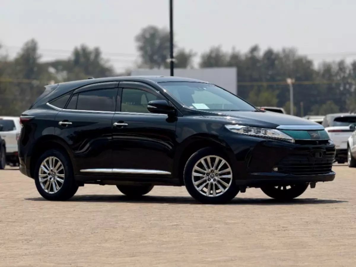 Toyota Harrier - 2018
