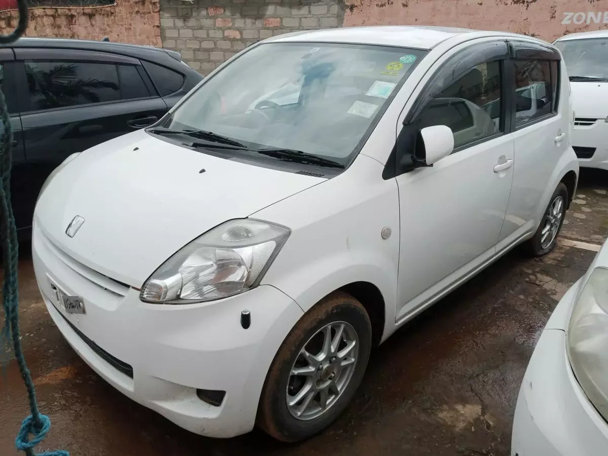 Toyota Passo - 2008