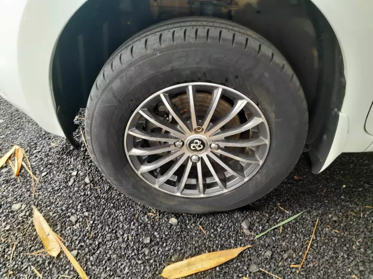 tyre3