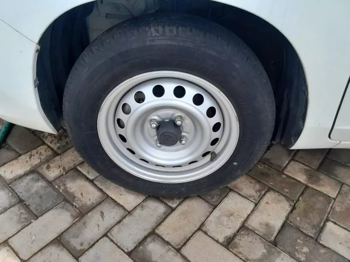 tyre0