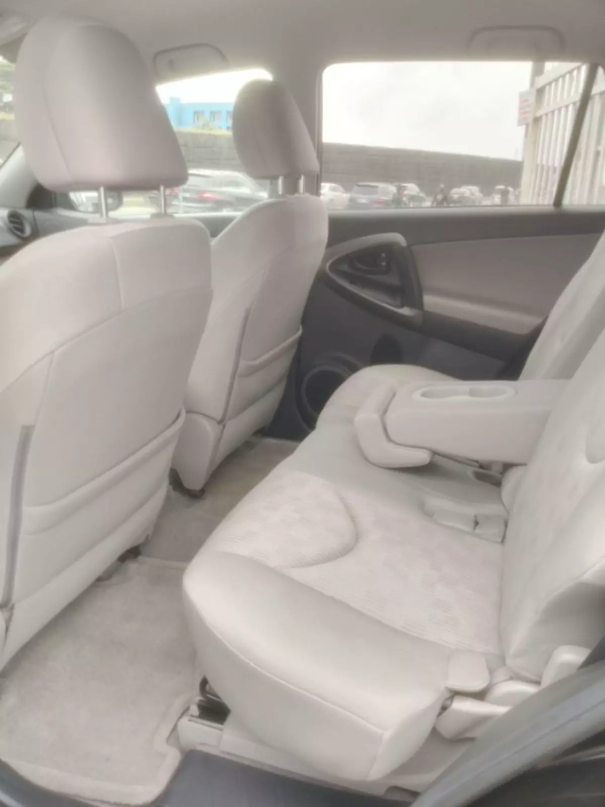 interiorBack