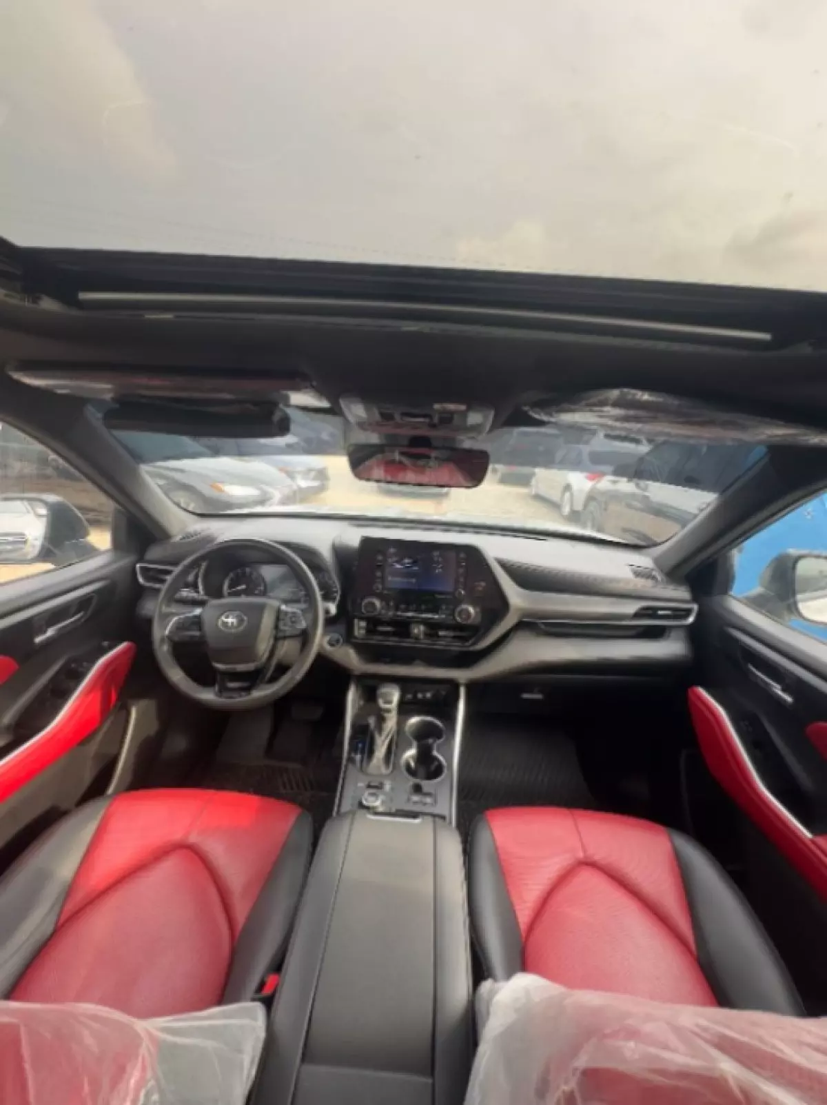interiorFront