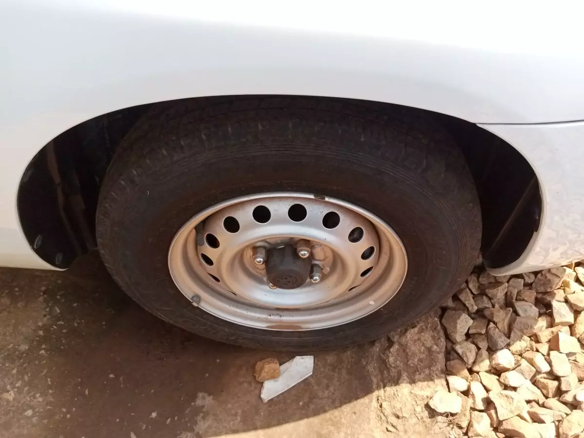tyre2