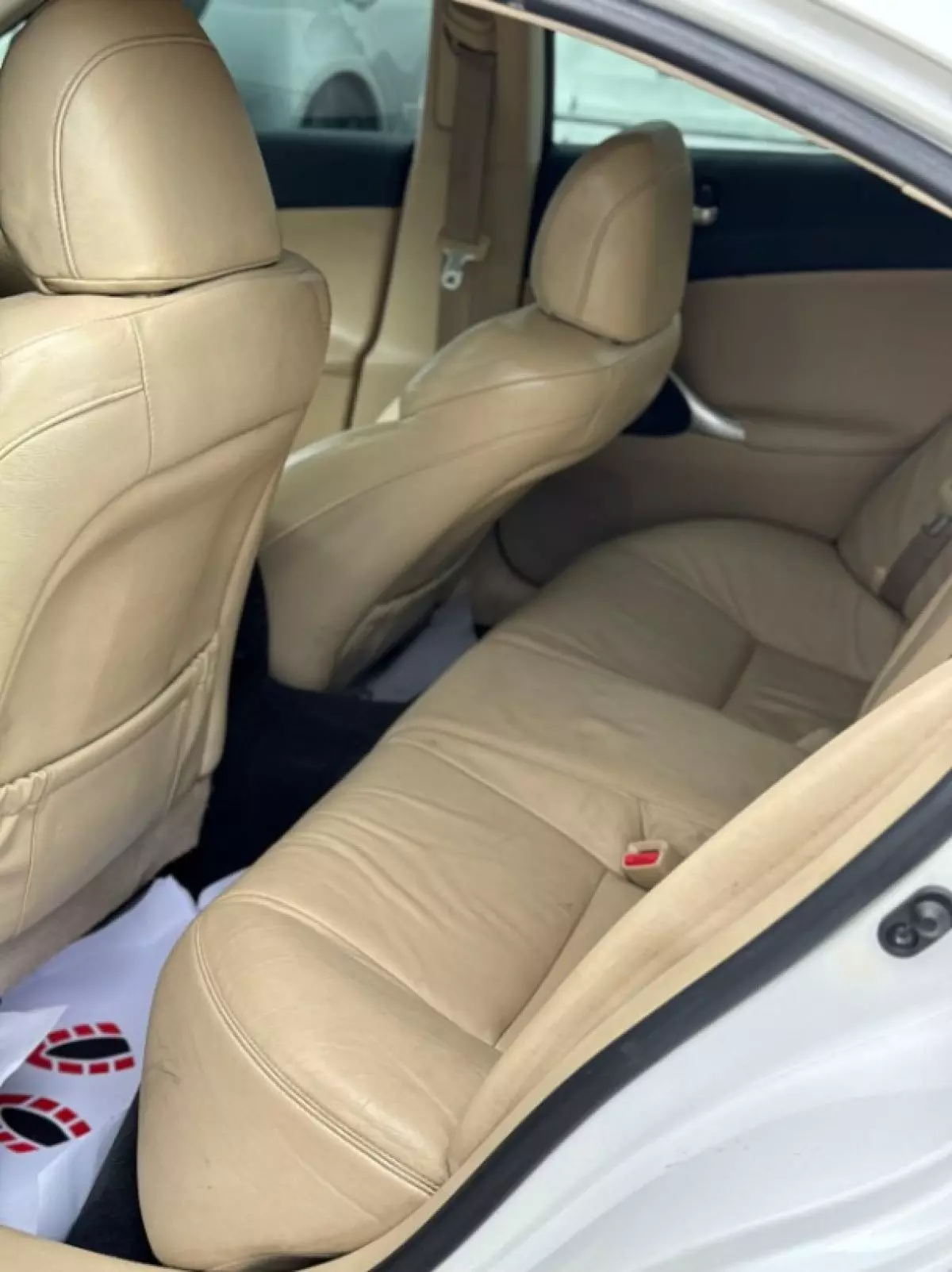 interiorBack