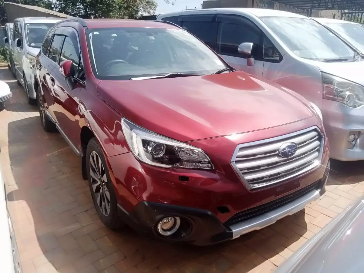 Subaru Outback   - 2017