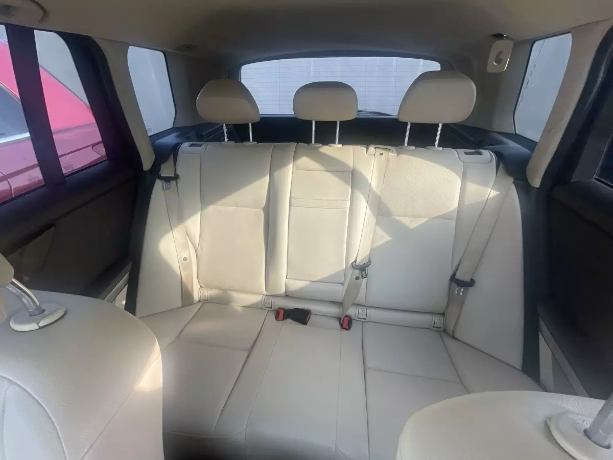 interiorBack