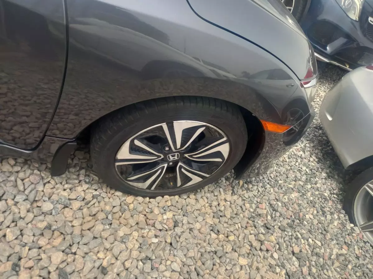 tyre0