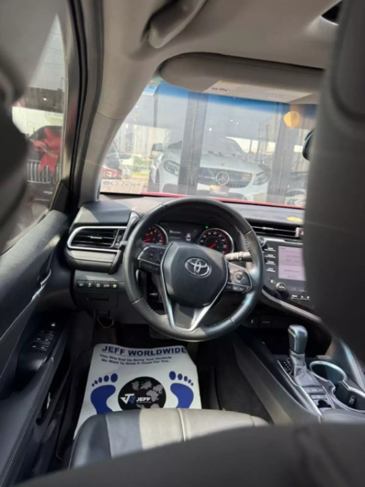 interiorFront