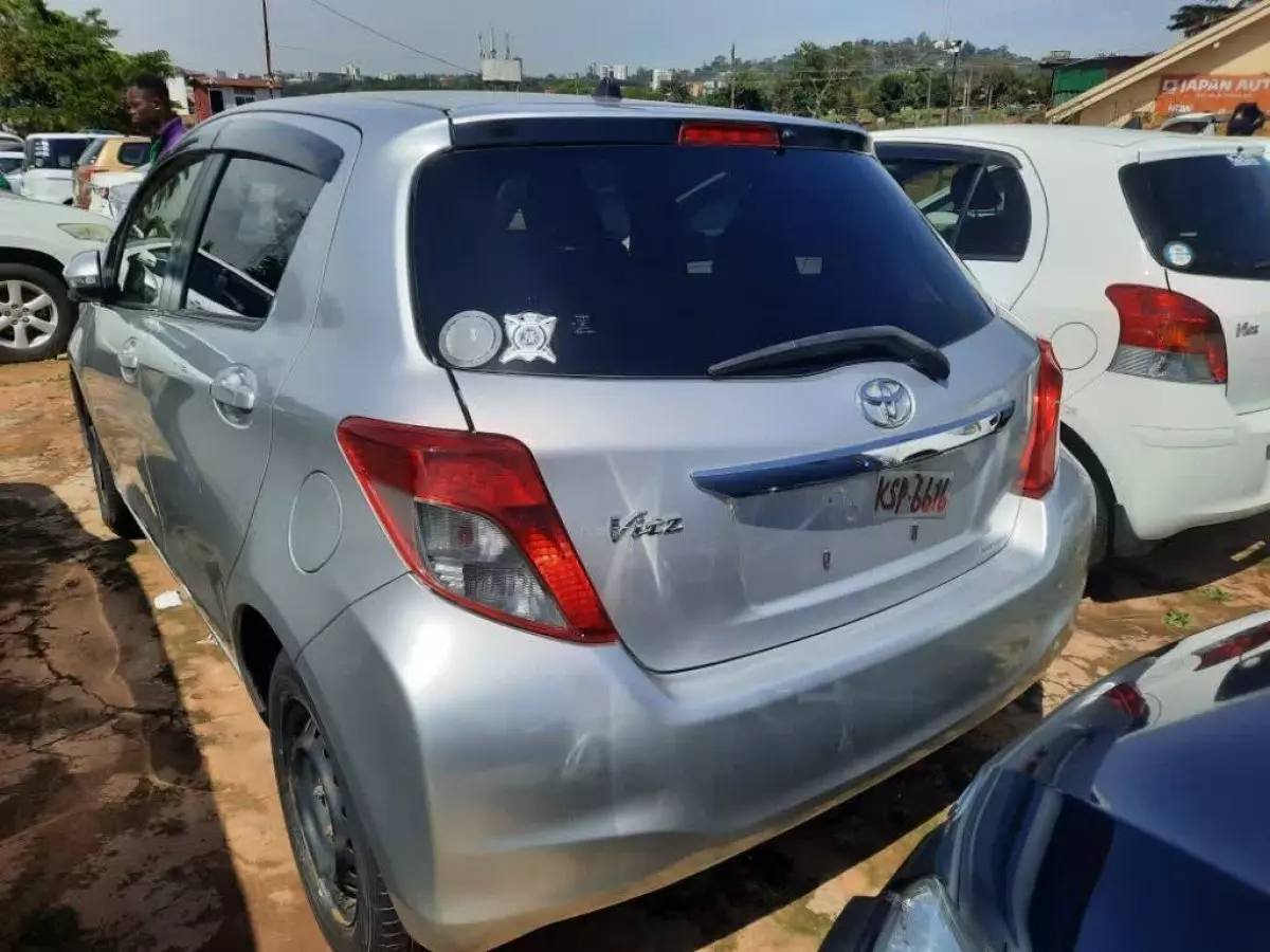 car Right Back