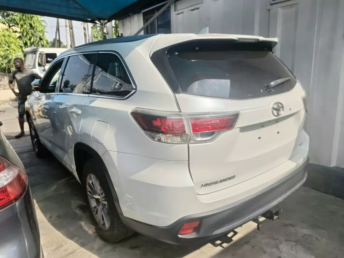 car Left Back