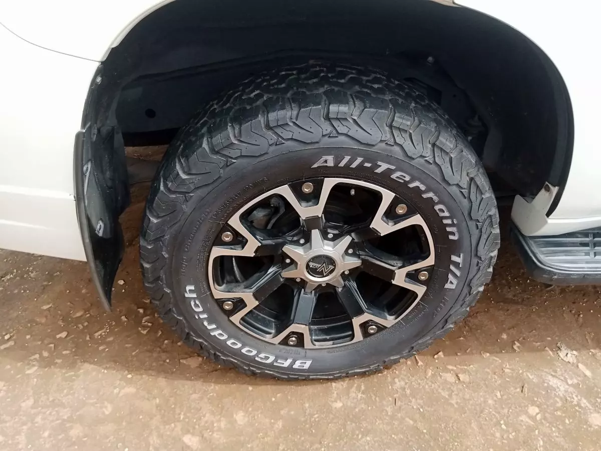 tyre2