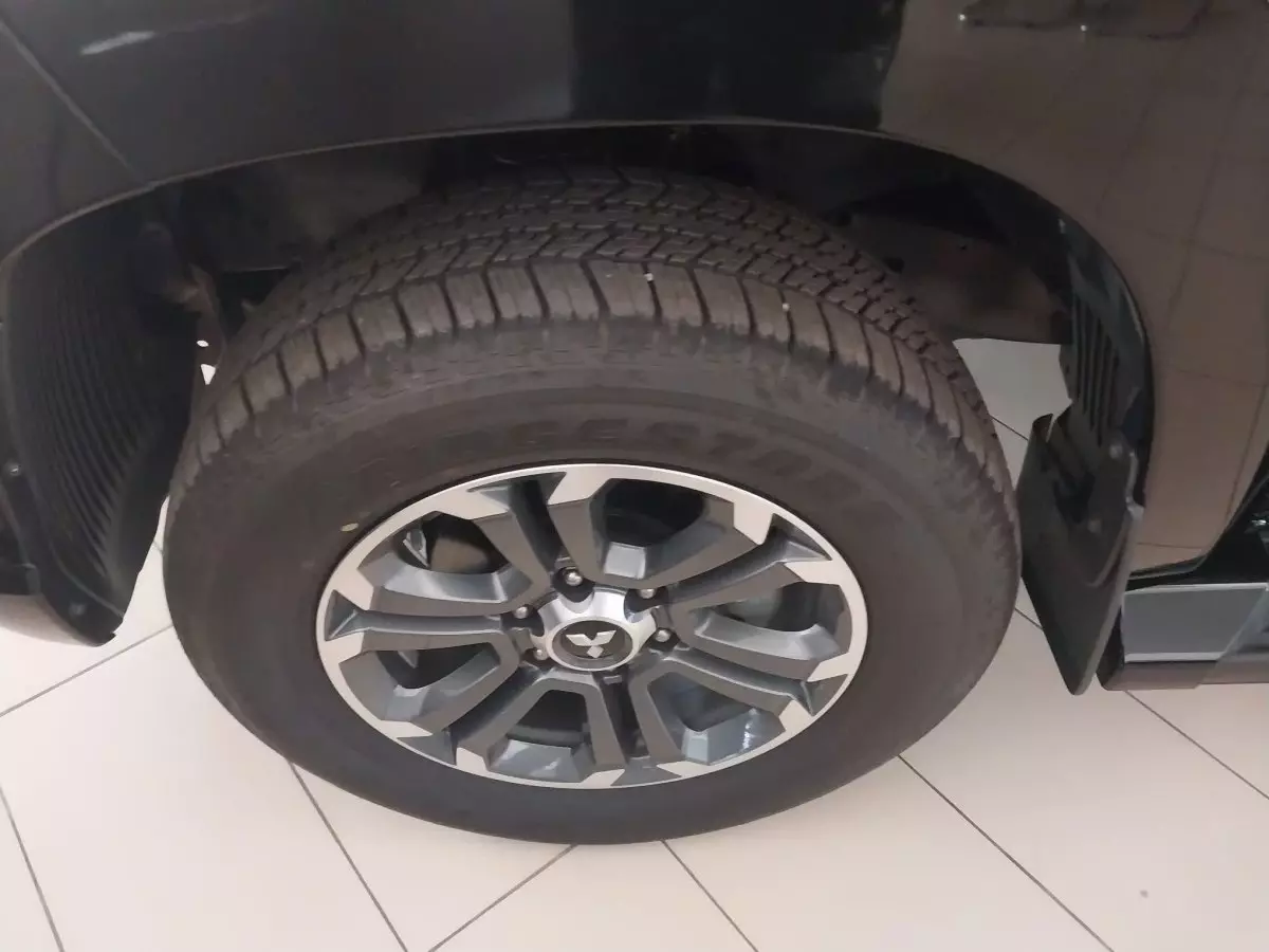tyre2