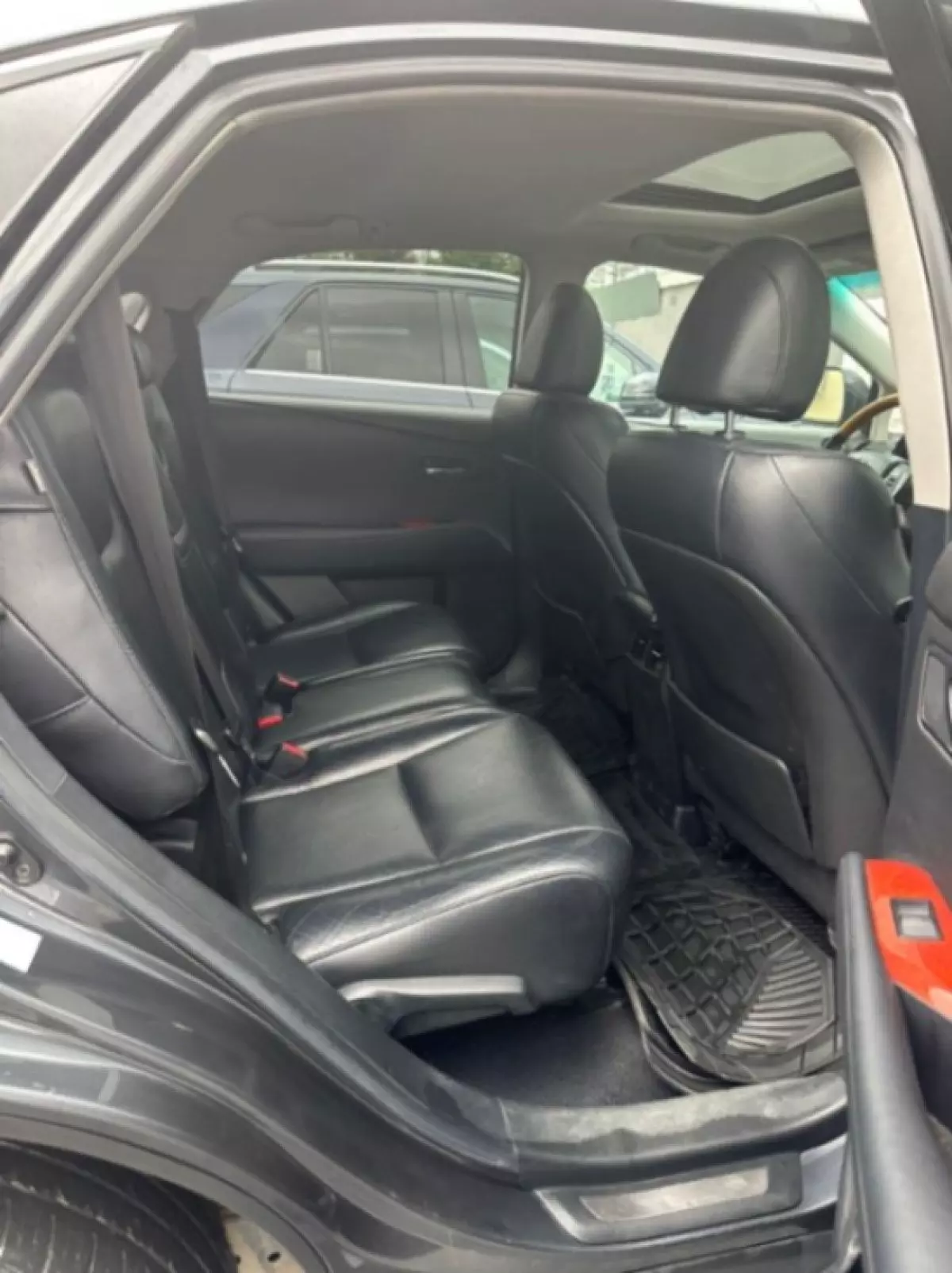 interiorBack