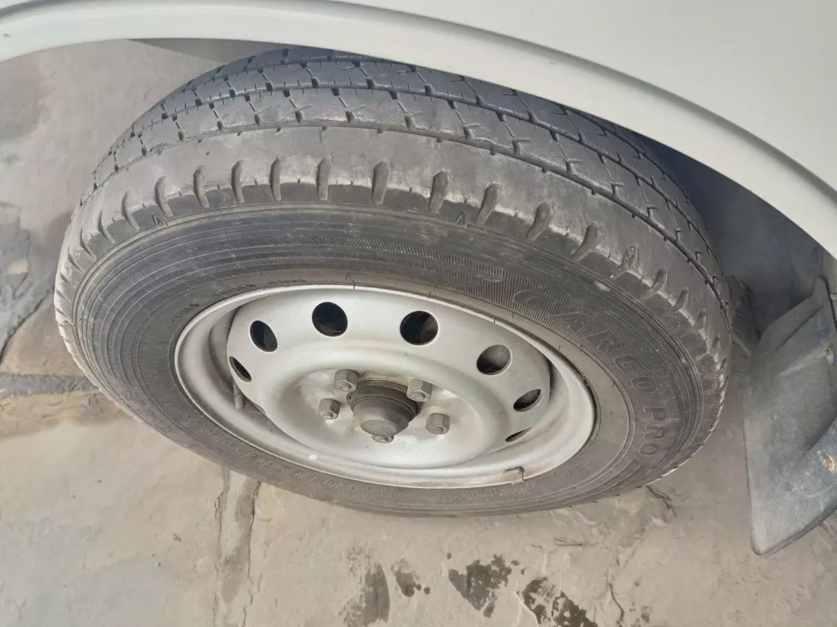 tyre1