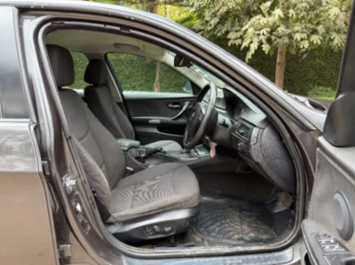 interiorBack