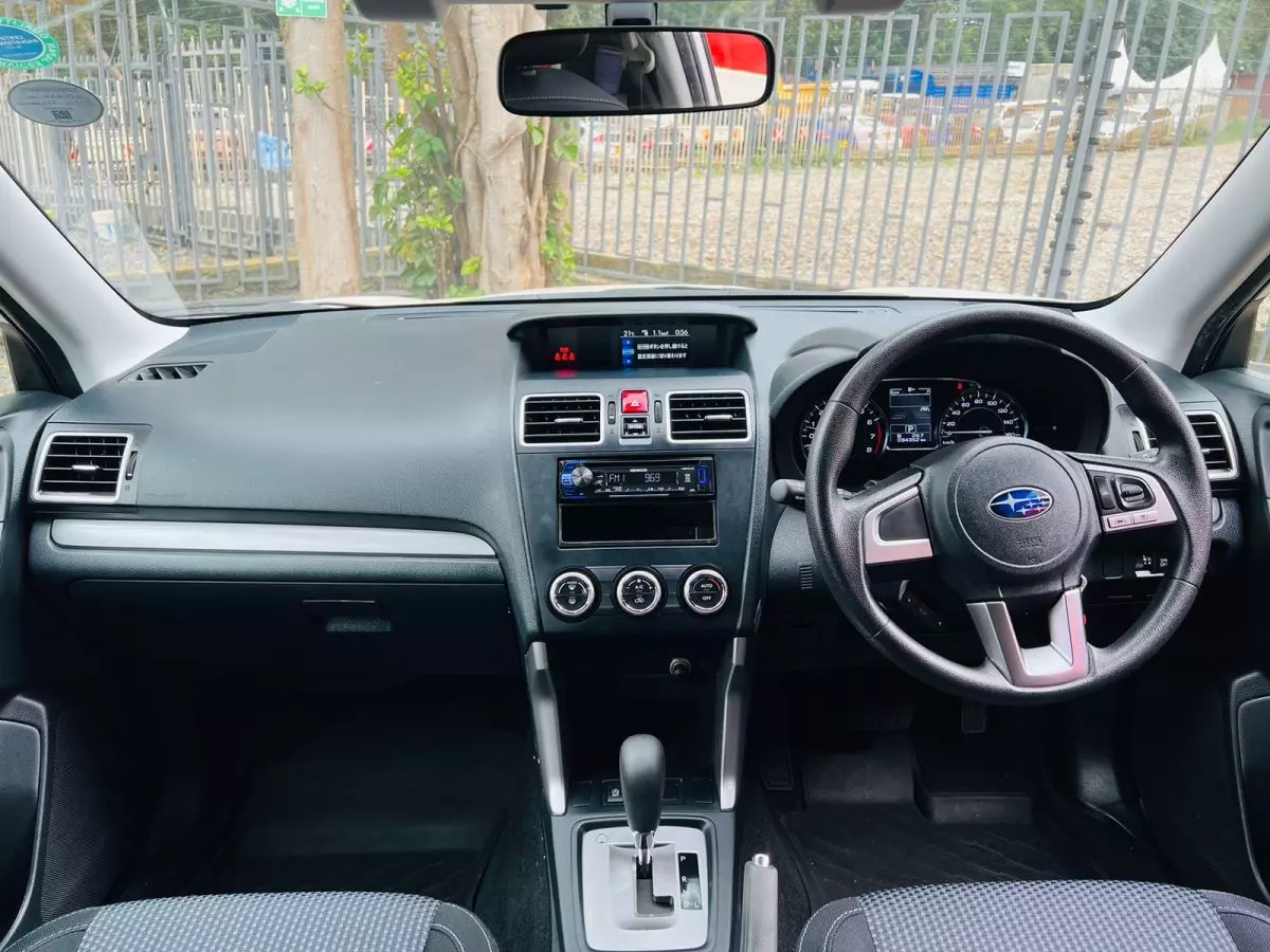 interiorFront