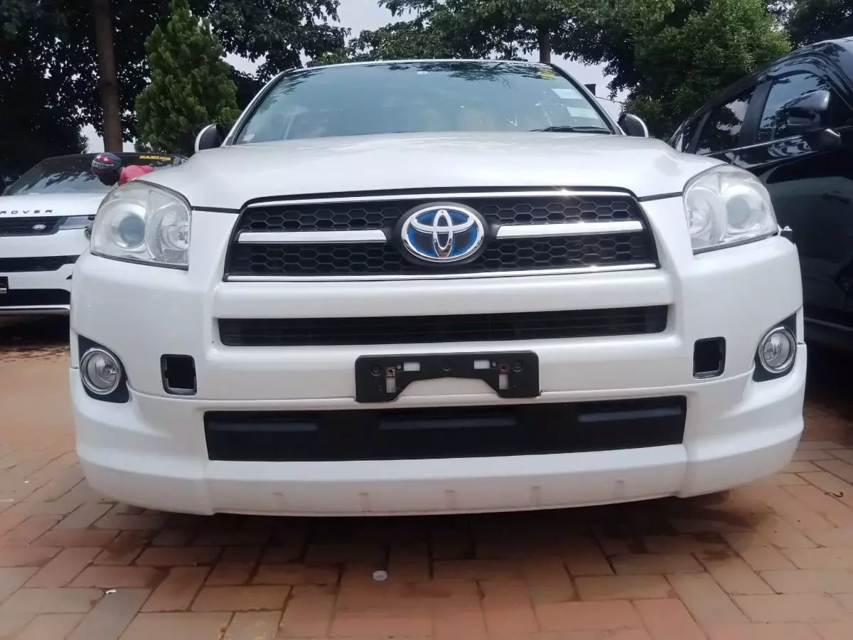 Toyota Vanguard  - 2012