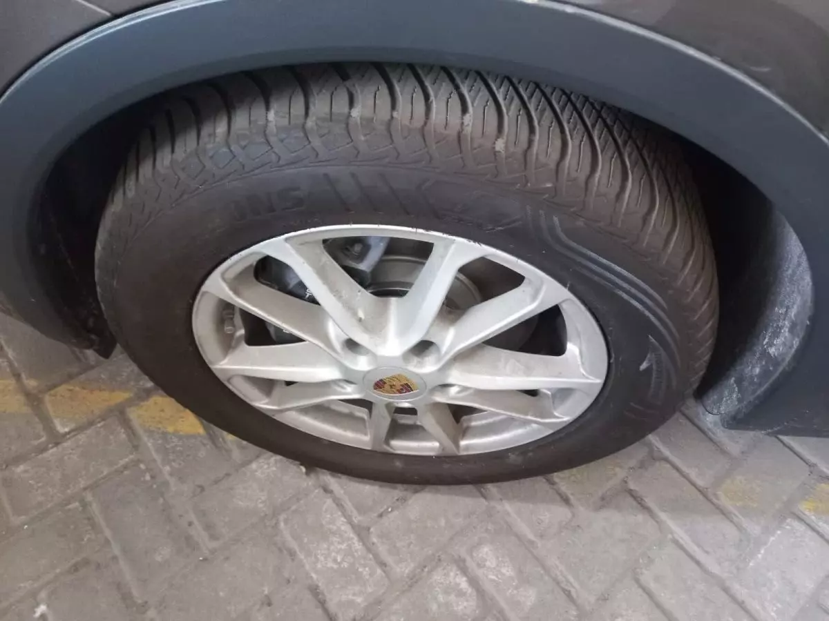 tyre2