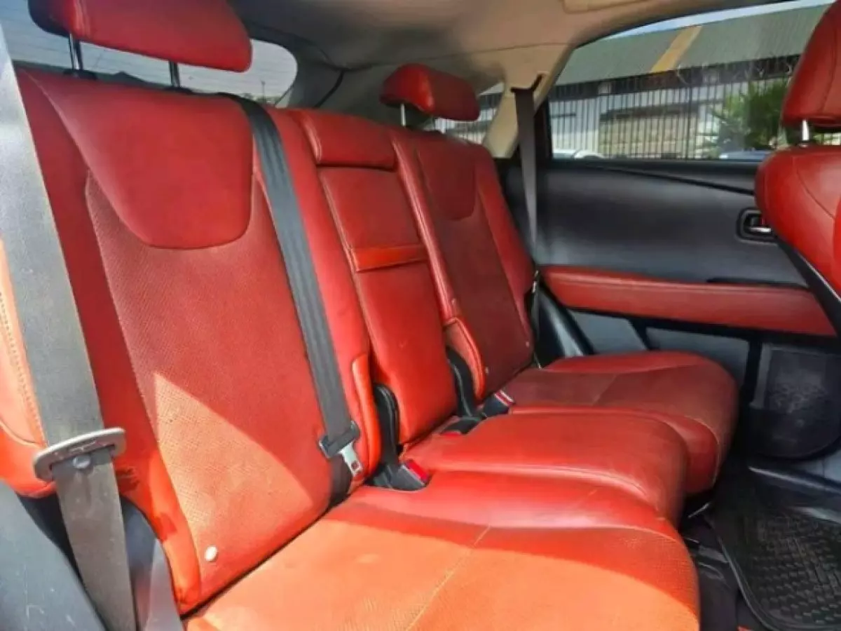 interiorBack