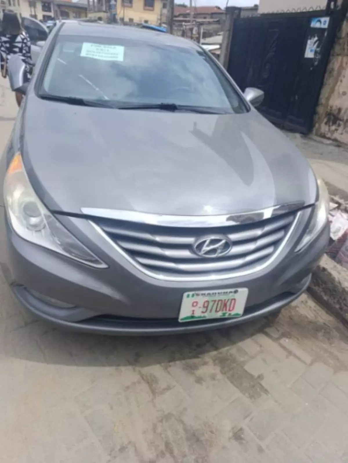 Hyundai Sonata - 2013