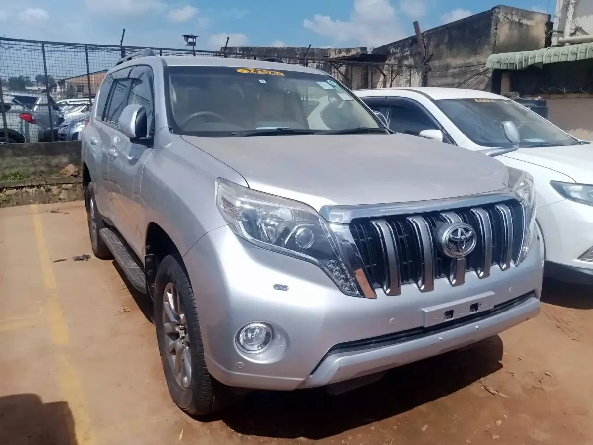 Toyota Landcruiser Prado - 2014