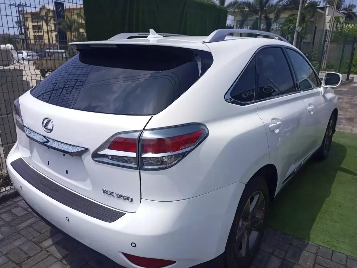 Car Right Back