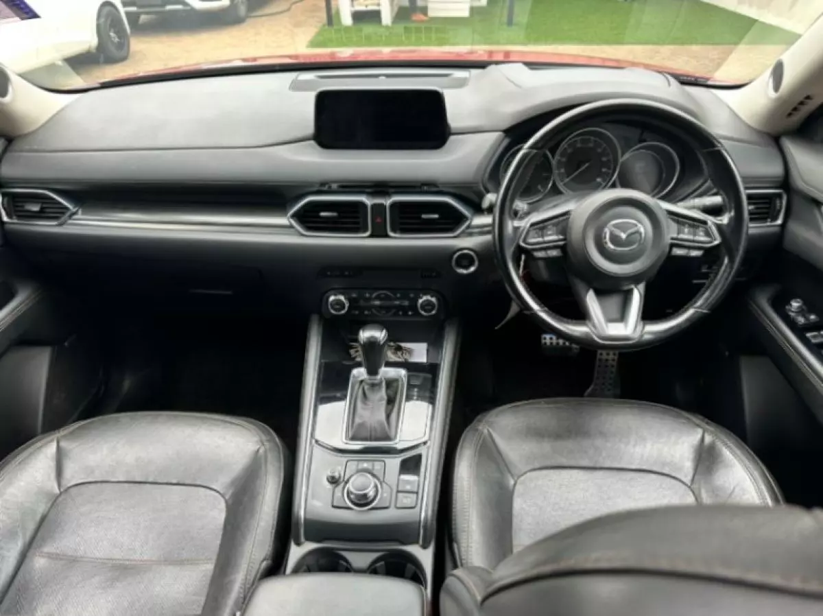 interiorFront
