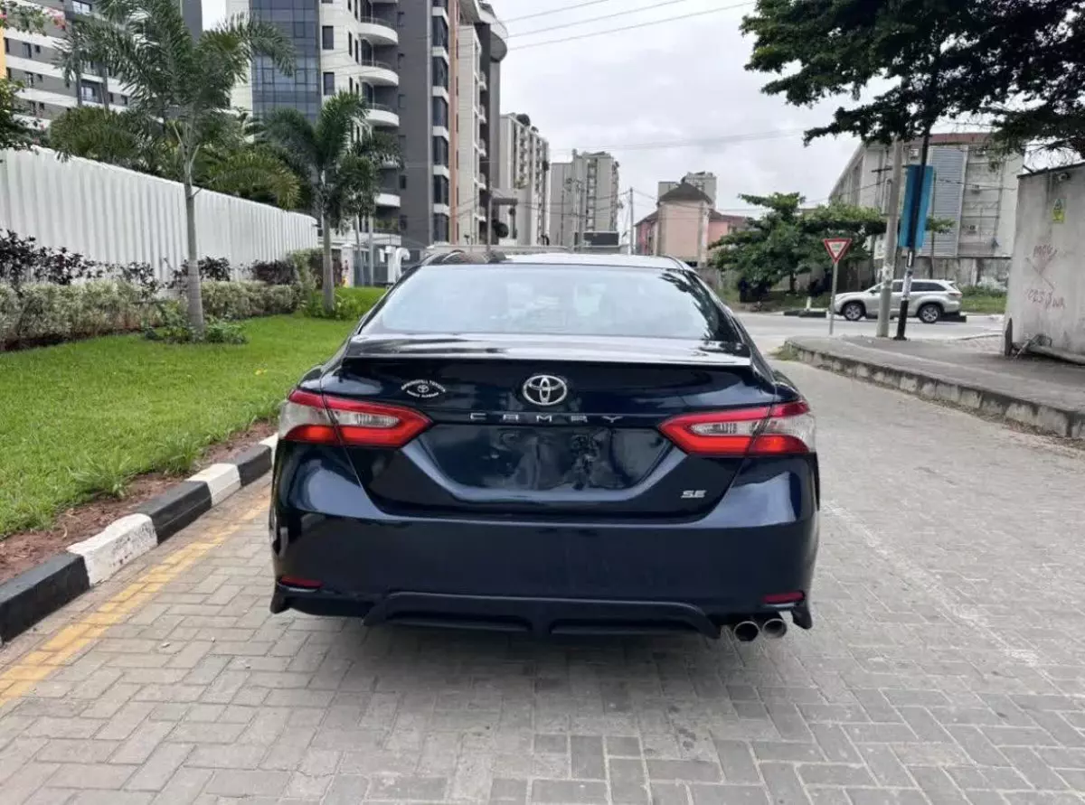 car Back