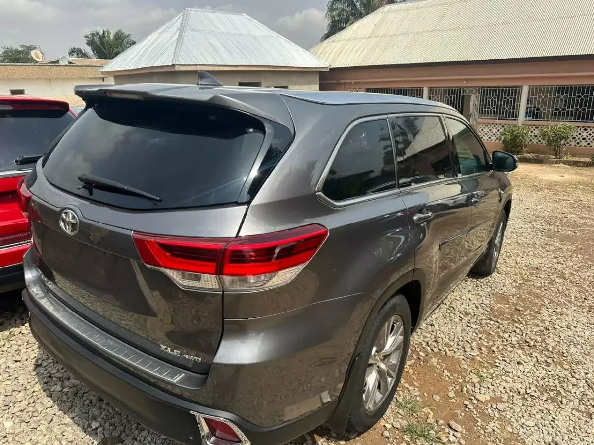 car Left Back