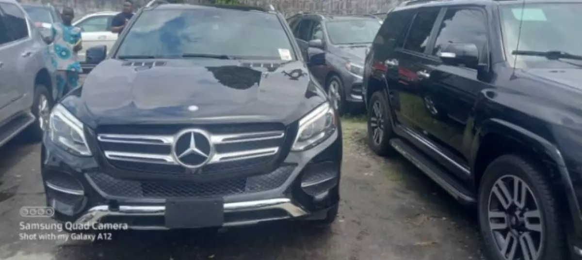Mercedes-Benz GLE 350 - 2016