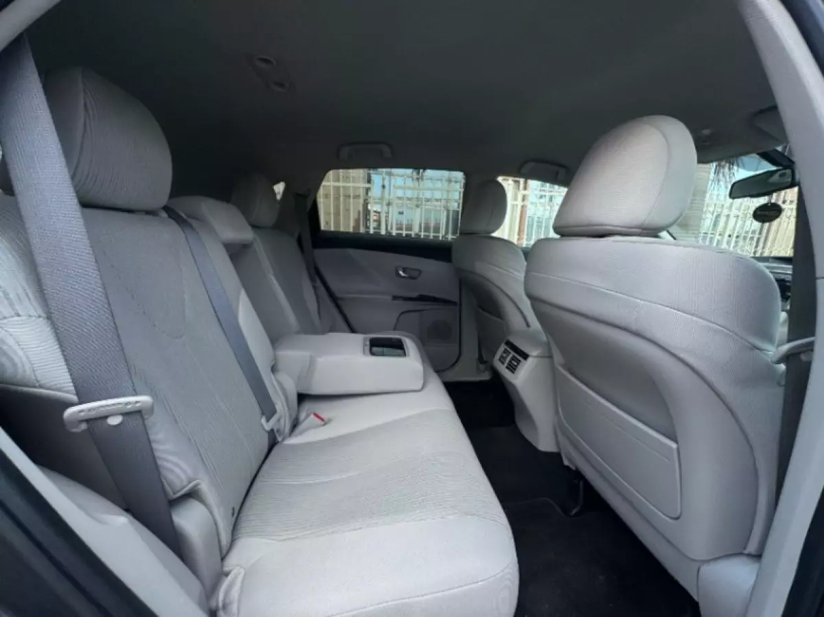 interiorBack