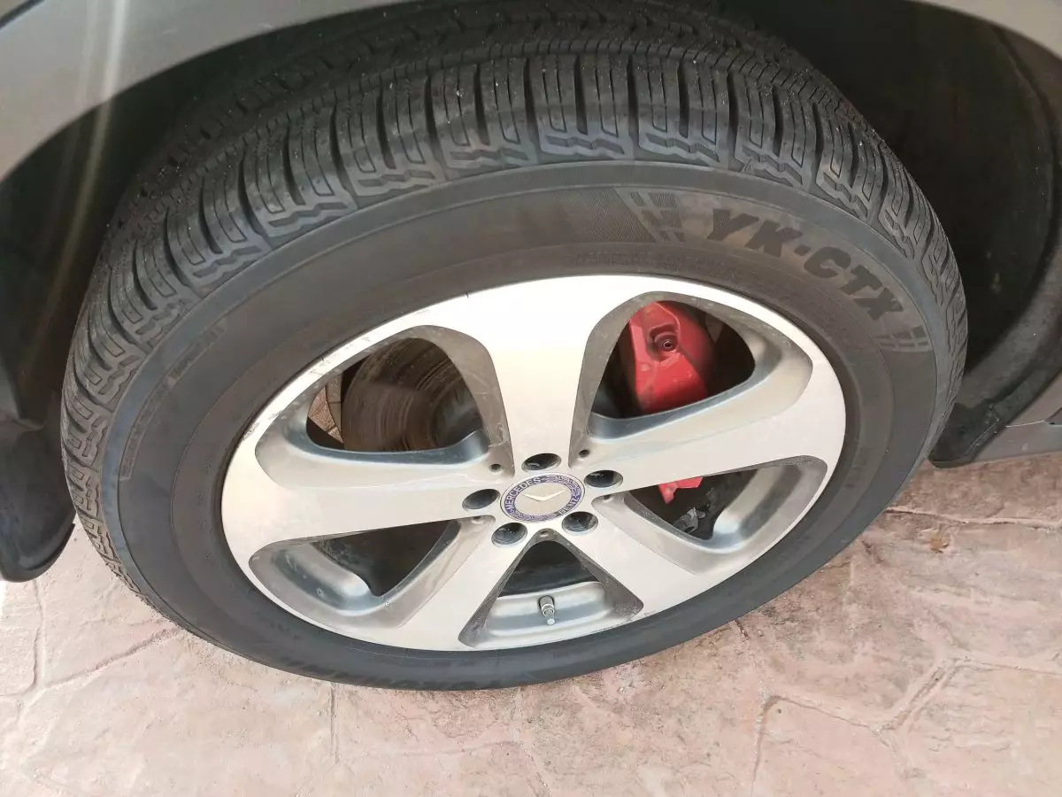 tyre0
