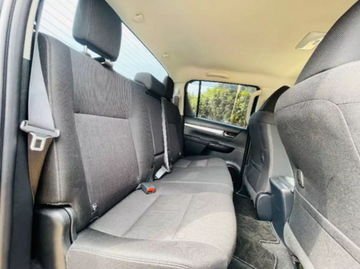 interiorBack