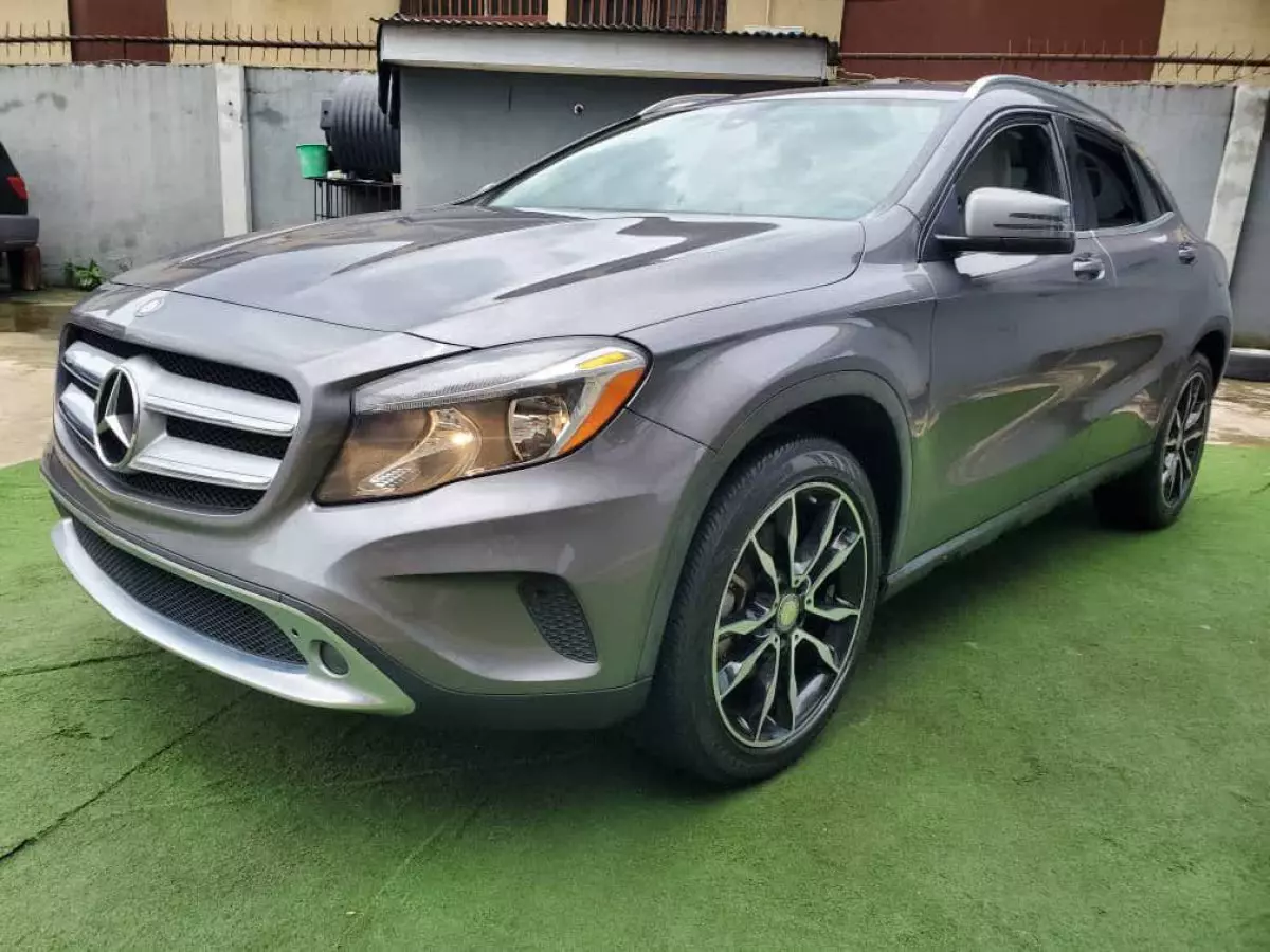 Mercedes-Benz GLA 250 - 2017