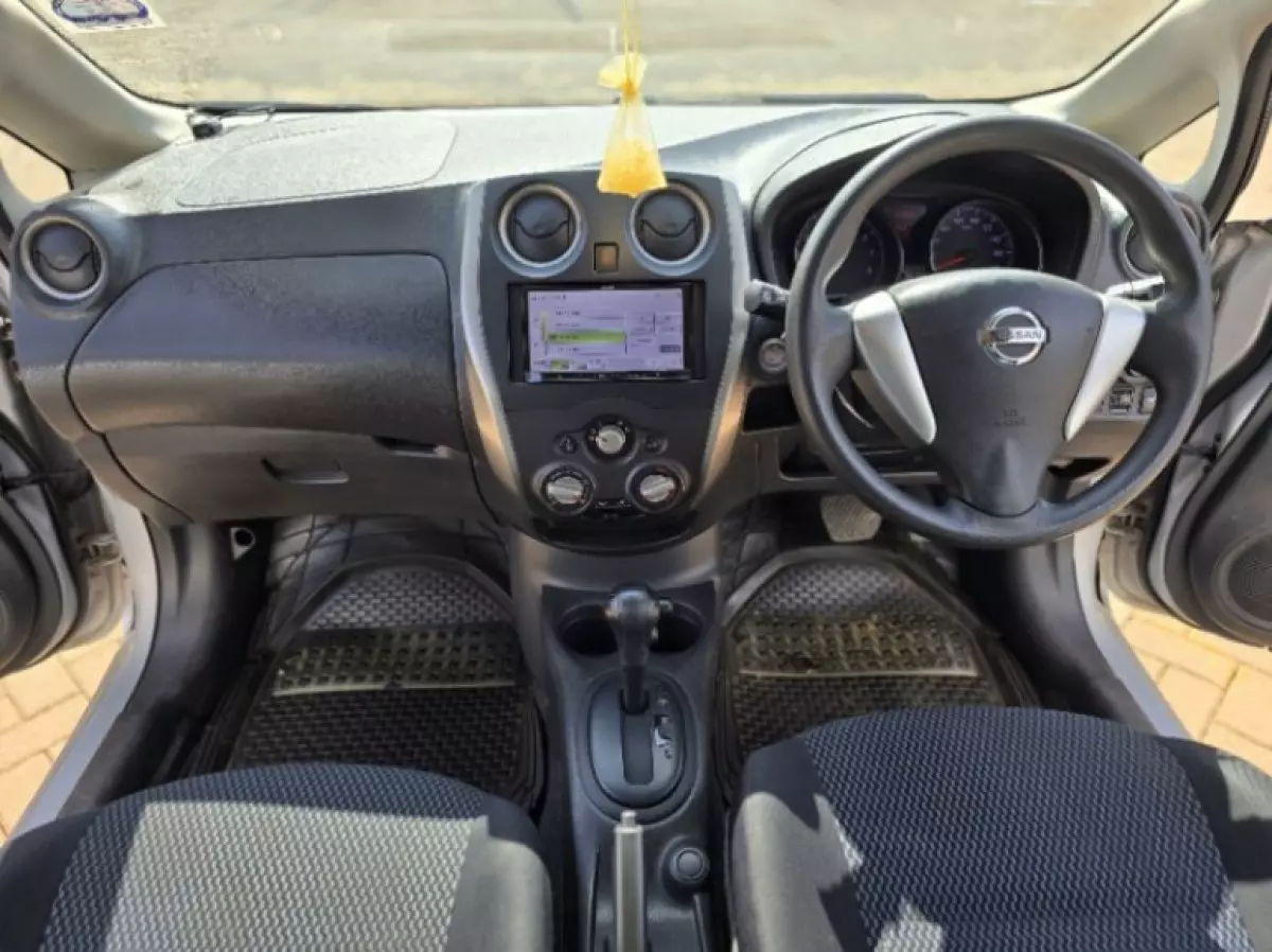 interiorFront